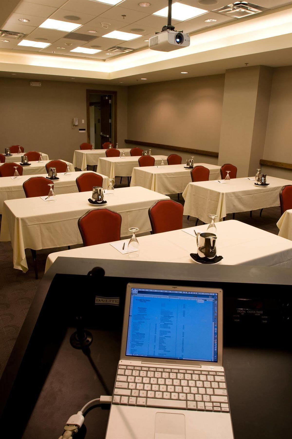 Emery Hotel, Autograph Collection Hotel 4*